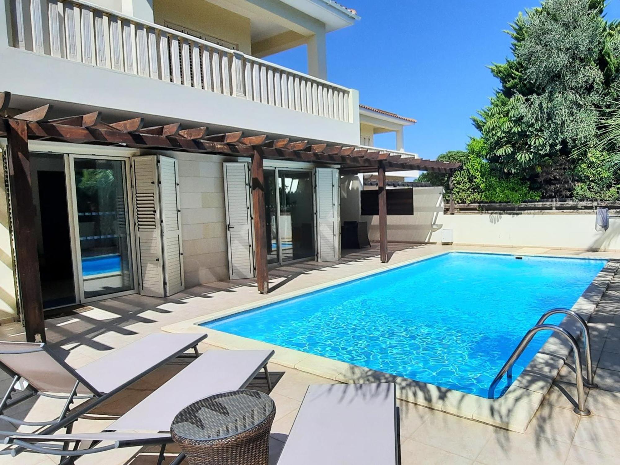 Villa Larnaca Bay Resort Вороклини Екстериор снимка
